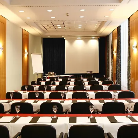 Radisson Blu Hotel, מלון נויברנדנבורג