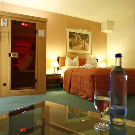 מלון Radisson Blu Hotel, 4*