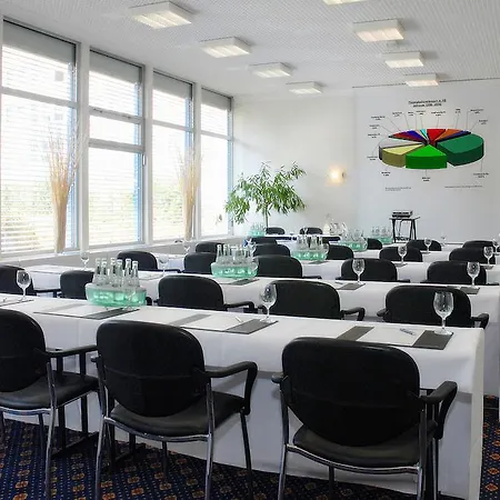 Radisson Blu Hotel, מלון נויברנדנבורג